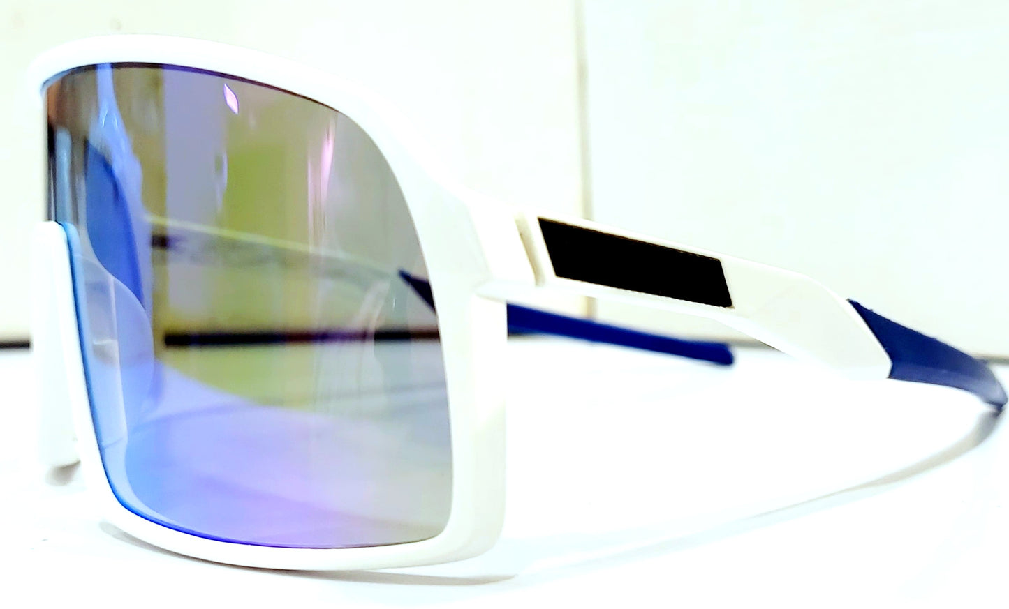NainTaara Sports White